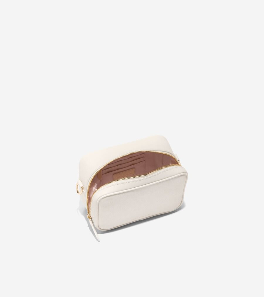 セール☆COLE HAAN ゴーエニウェアカメラバッグ（アイボリー） セール】ゴーエニウェアカメラバッグ womens（ショルダーバッグ