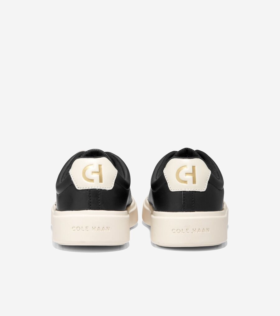 グランド クロスコートトラベラースニーカー womens. 23000