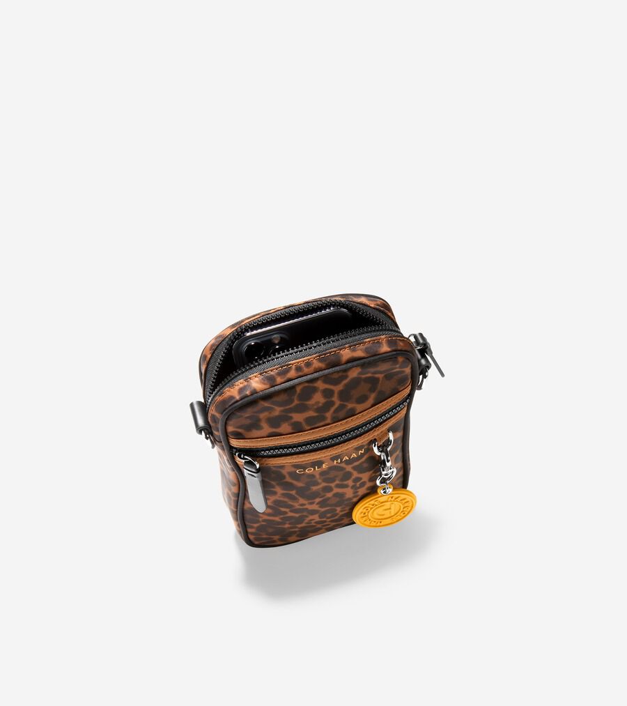 ナイロン セルフォン クロスボディ 8400 | COLE_HAAN