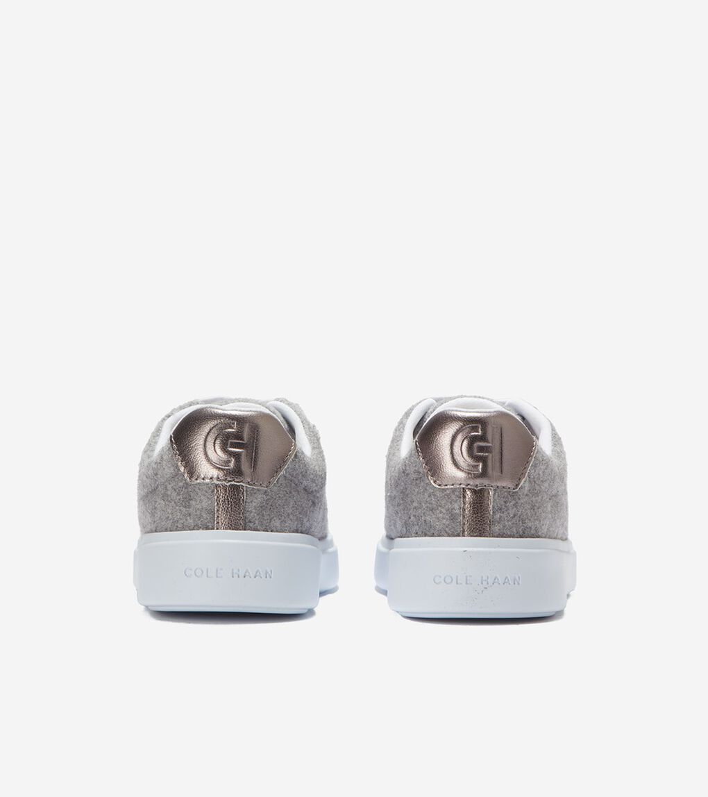 グランド クロスコートトラベラースニーカー womens.