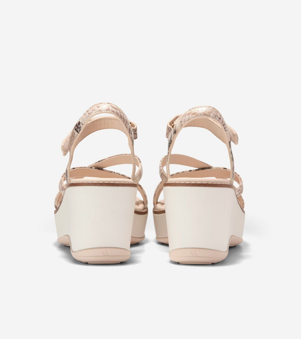 グランド アンビション アズーラ ストラッピー ウェッジ サンダル womens