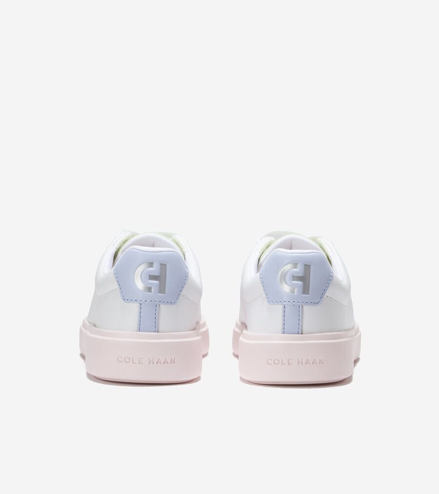 グランド クロスコートトラベラースニーカー womens. 12000