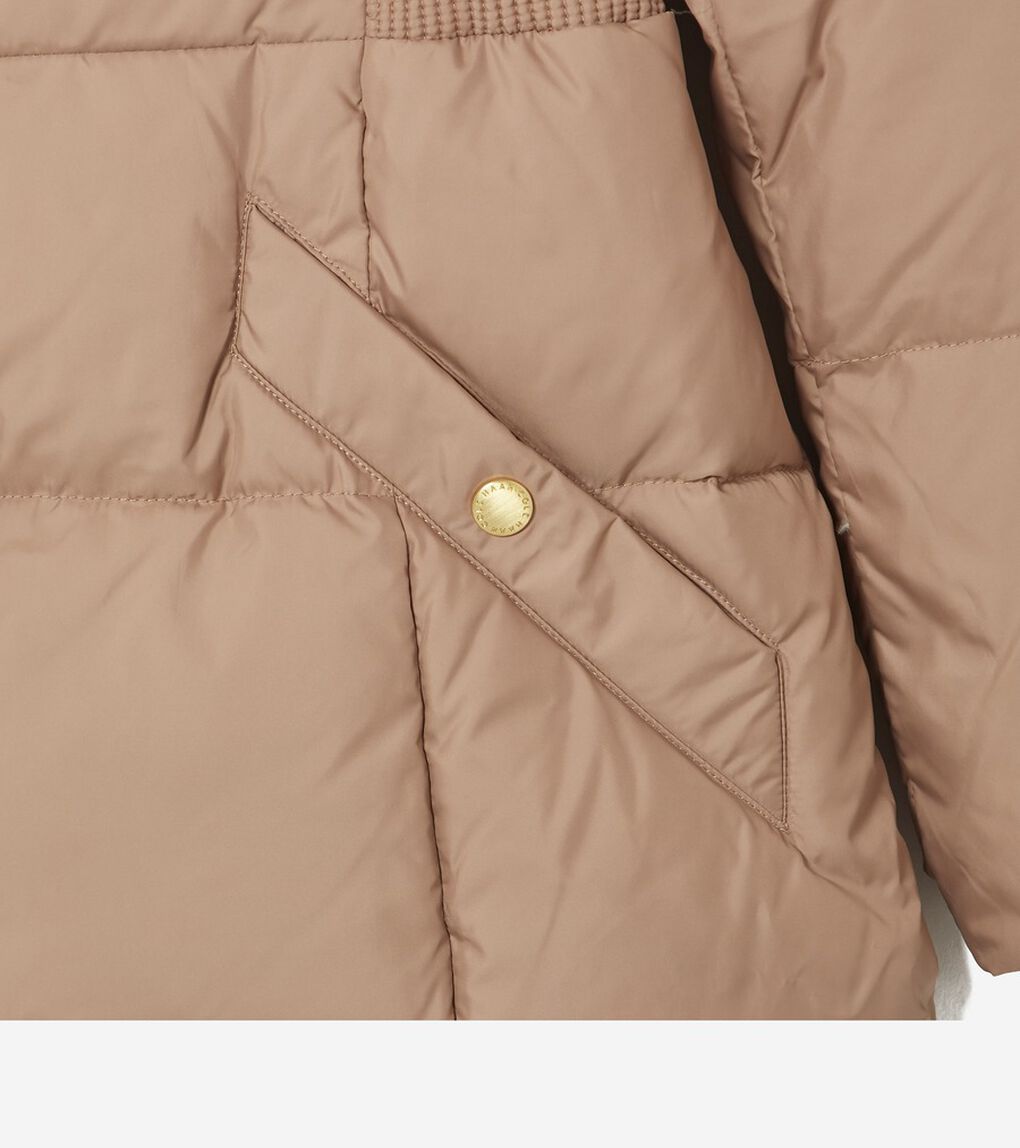エッセンシャル ダウンコート ウィズ リムーバル ファー womens.