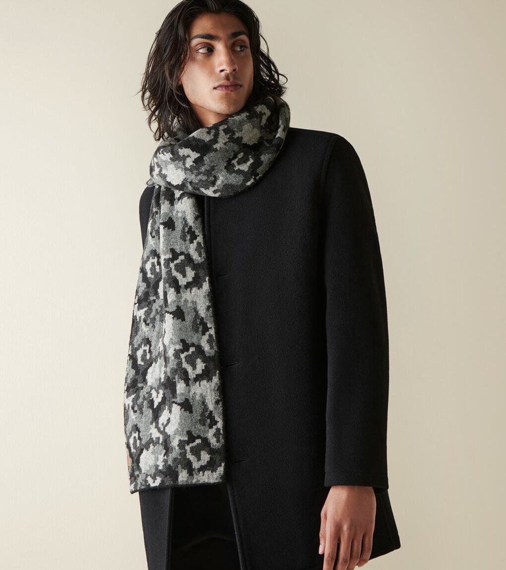 カモ ニット スカーフ mens.