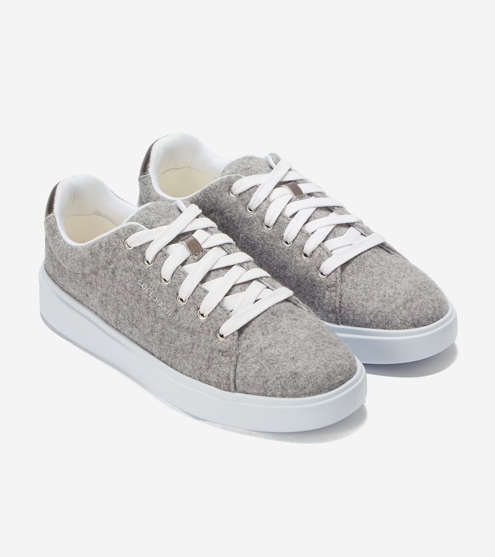 グランド クロスコートトラベラースニーカー womens.