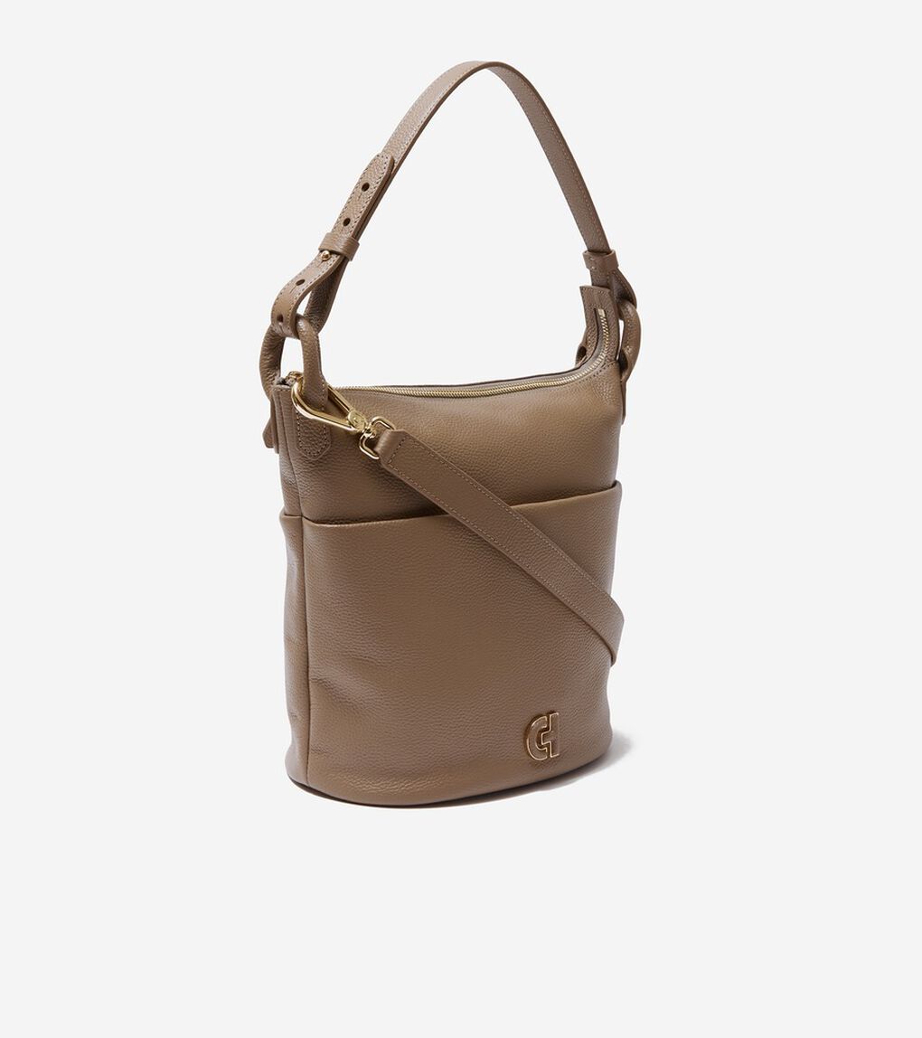エッセンシャル ソフト バケット バッグ womens.