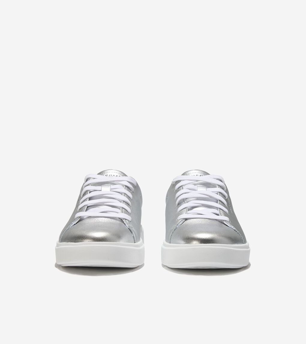 グランド クロスコートトラベラースニーカー womens.