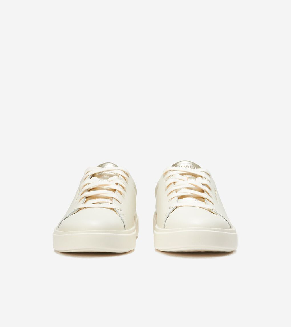 グランド クロスコートトラベラースニーカー womens.
