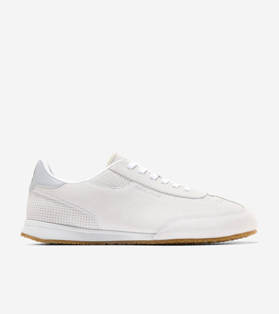 グランド クロスコート スリムストライド スニーカー mens. 23000
